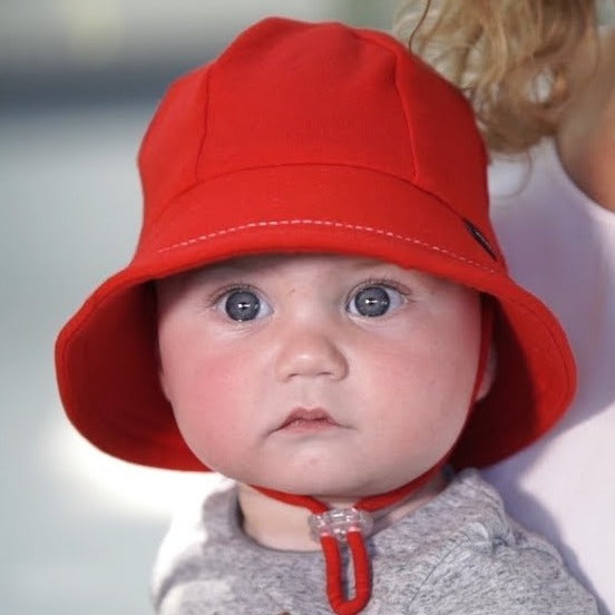 Bedhead hats - Red Bucket Hat with Strap for girls & boys UPF 50+ Sun  Protection - Australian Design