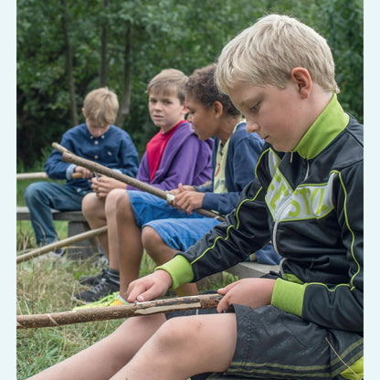 Einfaches Buch zum Holzschnitzen für Kinder